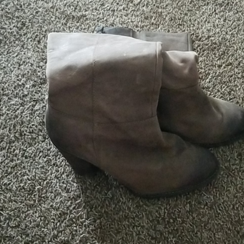 Women's calf high boots